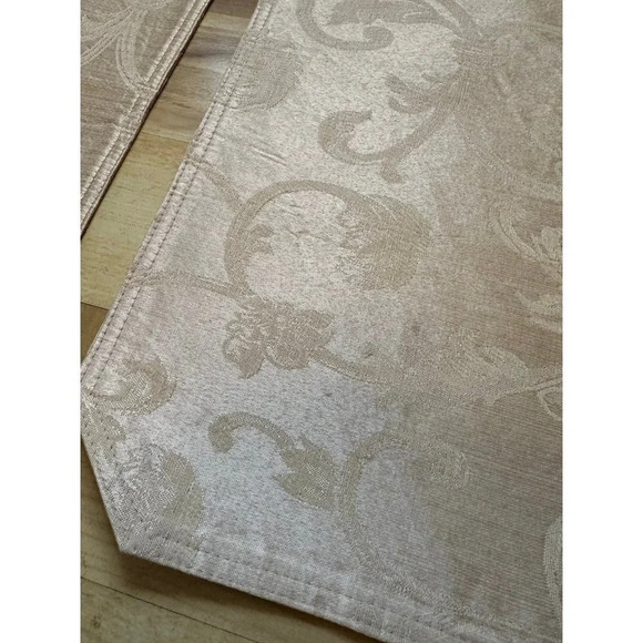 5 tan placemats - Picture 3 of 6